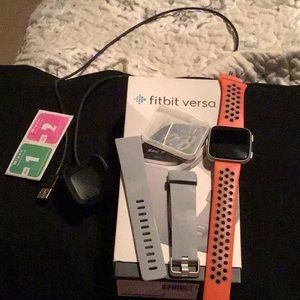 Fitbit Versa Silver